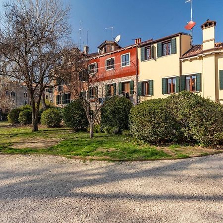 Laguna D'Oro Luxury Apartments Venice Exterior photo