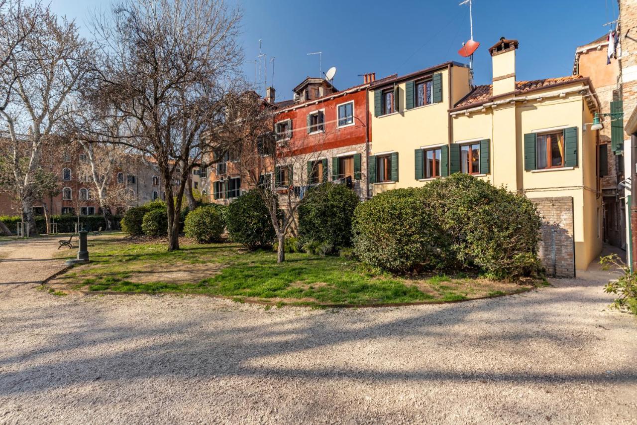 Laguna D'Oro Luxury Apartments Venice Exterior photo